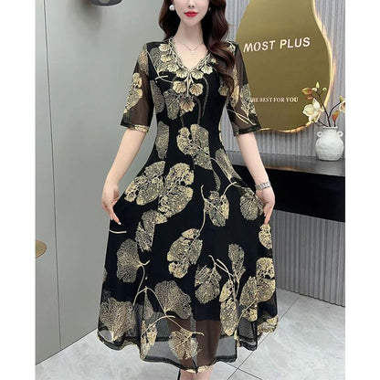 🔥Hot sale 30.99🔥✨[Best Gift For Her] Women's V-Neck Floral Waist-Slimming Long Dress（40%OFF)